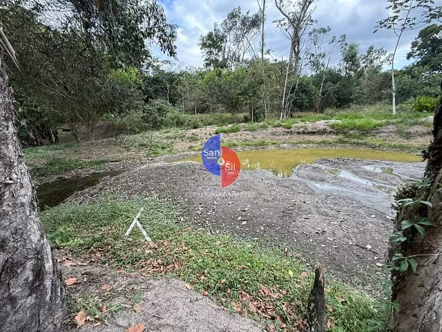 Sítio com 21230m² 3 quartos e 3 banheiros, à venda, no bairro Vale das Pedrinhas em Guapimirim