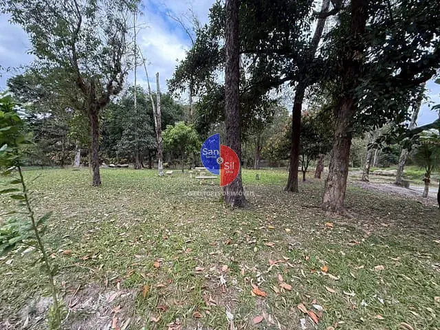 Sítio com 21230m² 3 quartos e 3 banheiros, à venda, no bairro Vale das Pedrinhas em Guapimirim