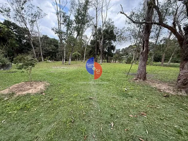 Sítio com 21230m² 3 quartos e 3 banheiros, à venda, no bairro Vale das Pedrinhas em Guapimirim