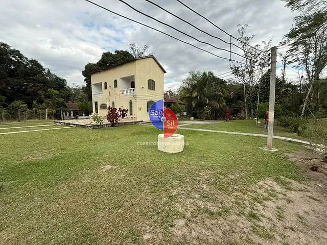 Sítio com 21230m² 3 quartos e 3 banheiros, à venda, no bairro Vale das Pedrinhas em Guapimirim