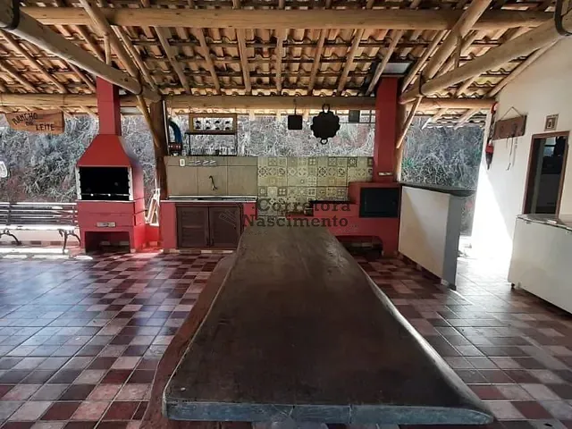 Sítio 2 quartos e 4 banheiros, à venda, no bairro Área Rural de Paraibuna em Paraibuna