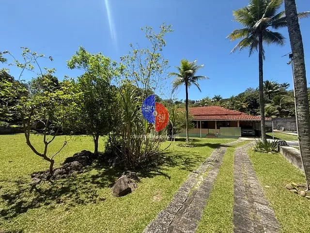 Sítio com 2850m² 4 quartos e 2 banheiros, à venda, no bairro Limoeiro em Guapimirim