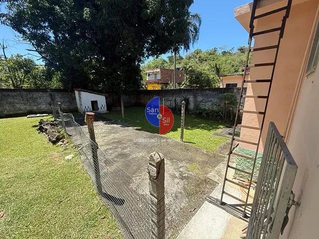 Sítio com 2850m² 4 quartos e 2 banheiros, à venda, no bairro Limoeiro em Guapimirim