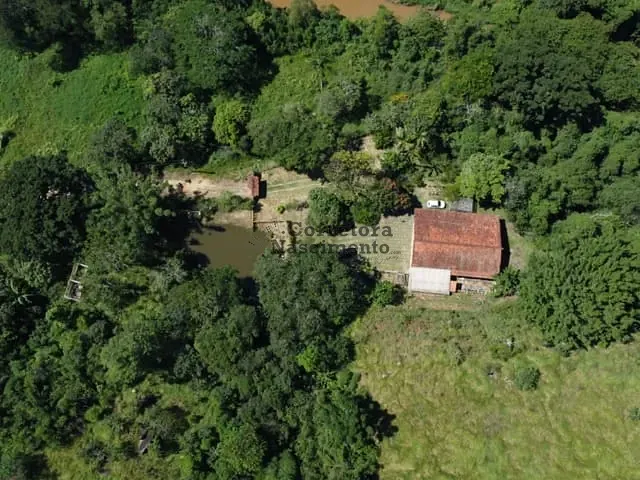 Sítio 4 quartos e 1 banheiro, à venda, no bairro Rio Abaixo em Jacareí
