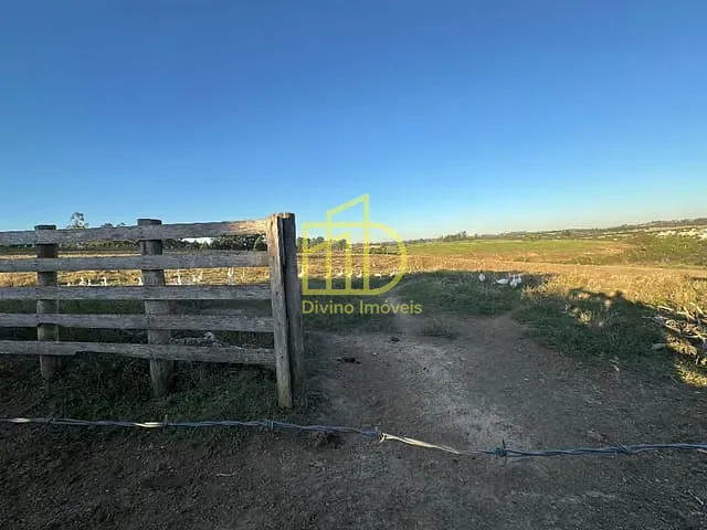 Sítio com 165000m², à venda, no bairro Campo do Meio em Araçoiaba da Serra