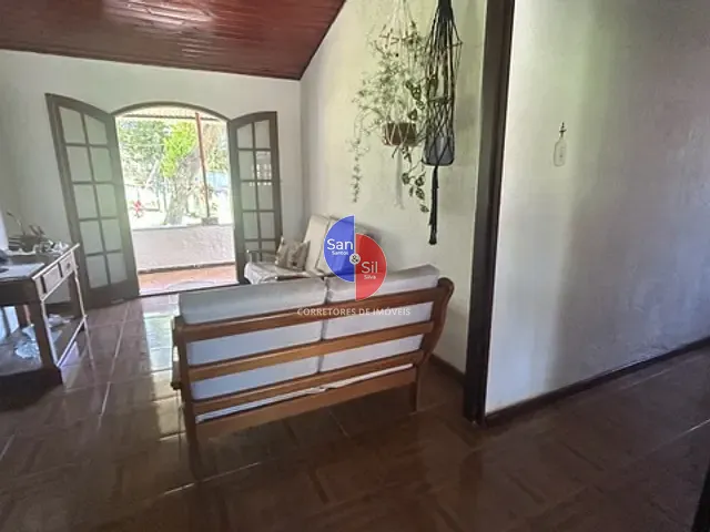 Sítio com 3100m² 2 quartos e 2 banheiros, à venda, no bairro Baía Branca (Praia de Mauá) em Magé