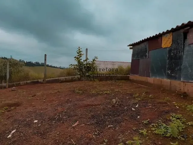 Chácara 3 quartos e 2 banheiros, à venda, no bairro Pinho em Jacareí