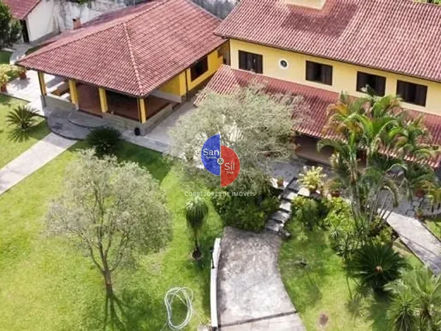 Sítio com 3250m² 5 quartos e 4 banheiros, à venda, no bairro Espinhaço em Guapimirim