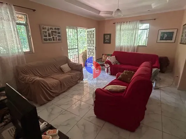 Sítio com 5800m² 7 quartos e 3 banheiros, à venda, no bairro Cadetes Fabres em Guapimirim