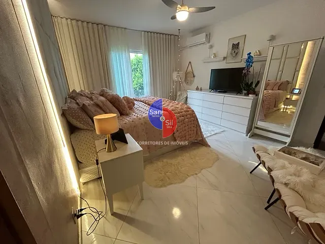 Sítio com 5000m² 6 quartos e 2 banheiros, à venda, no bairro Iconha em Guapimirim