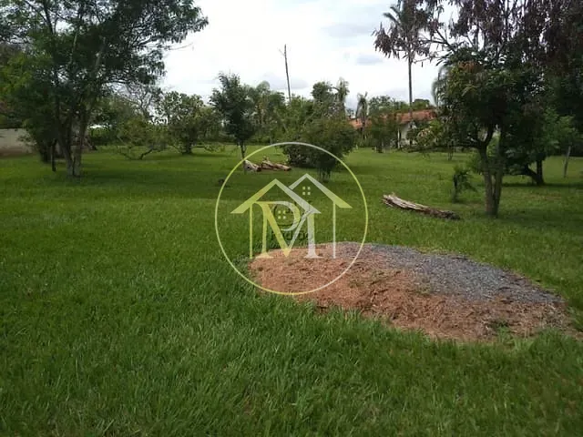 Sítio com 28875m² 3 quartos e 4 banheiros, à venda, no bairro Jardim Avenida em Salto de Pirapora