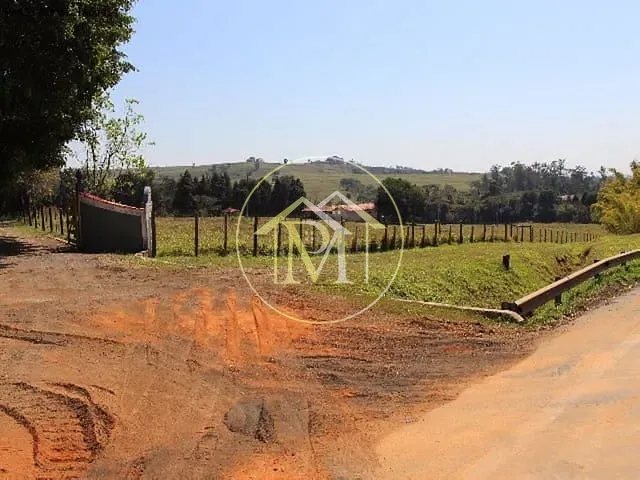 Sítio com 9m², à venda, no bairro Jardim Novo Aeroporto em Itapetininga