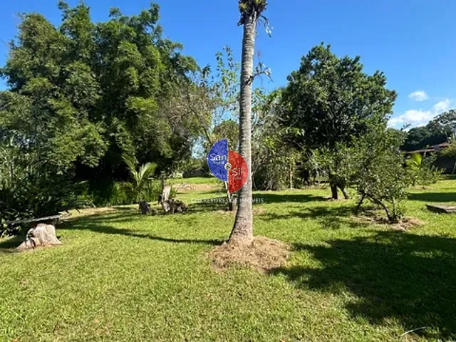 Sítio com 8000m² 3 quartos e 3 banheiros, à venda, no bairro Citrolândia em Guapimirim