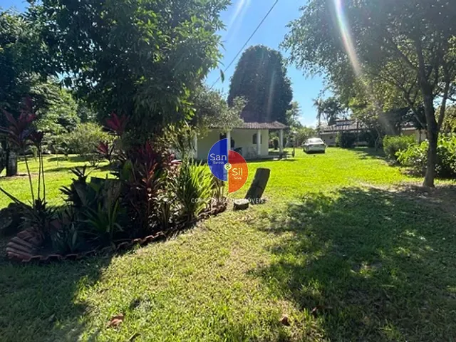 Sítio com 8000m² 3 quartos e 3 banheiros, à venda, no bairro Citrolândia em Guapimirim