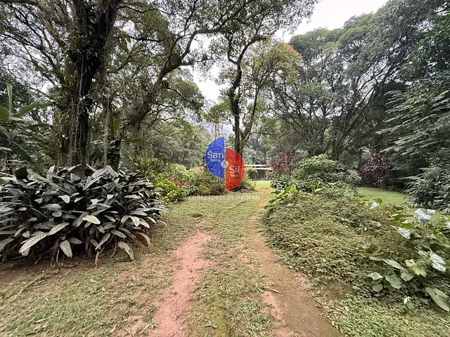 Sítio 3 quartos e 2 banheiros, à venda, no bairro Caneca Fina em Guapimirim