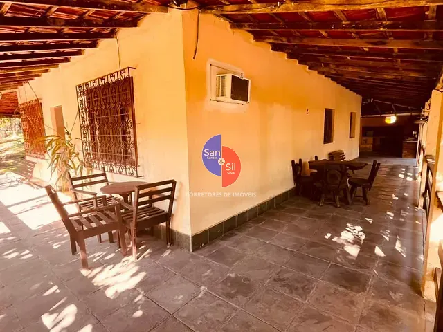 Sítio com 12000m² 3 quartos e 2 banheiros, à venda, no bairro Vale das Pedrinhas em Magé