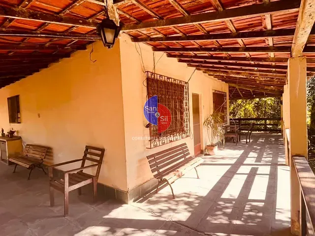 Sítio com 12000m² 3 quartos e 2 banheiros, à venda, no bairro Vale das Pedrinhas em Magé