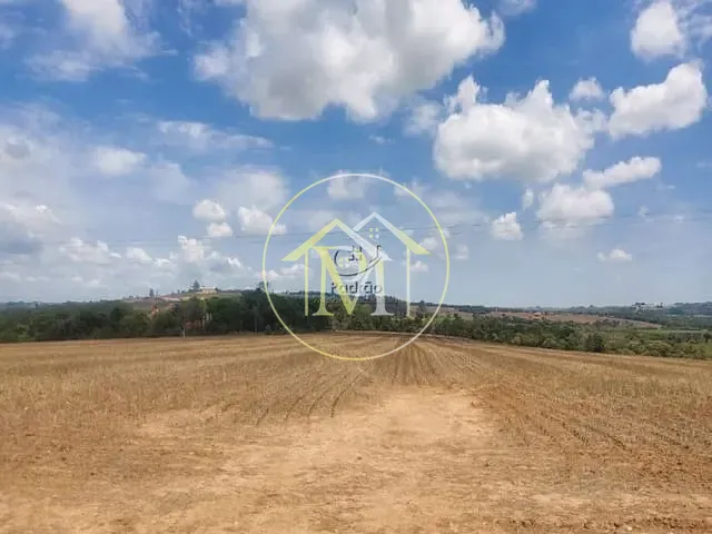 Sítio com 435600m² 4 quartos e 6 banheiros, à venda, no bairro Quadra em Tatuí