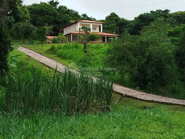 Sítio 4 quartos e 2 banheiros, à venda, no bairro Santa Teresa em Teresina