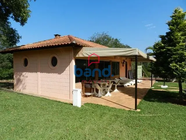 Sítio com 28500m² 5 quartos e 2 banheiros, à venda, no bairro Zona Rural em Boituva