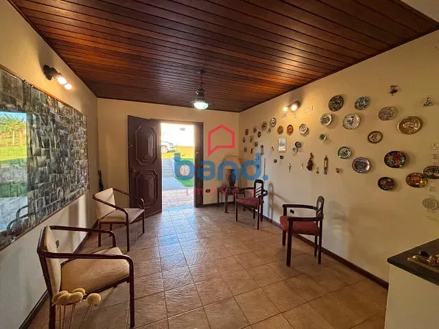 Sítio com 28500m² 5 quartos e 2 banheiros, à venda, no bairro Zona Rural em Boituva