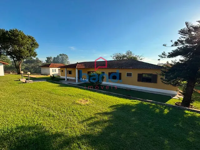 Sítio com 28500m² 5 quartos e 2 banheiros, à venda, no bairro Zona Rural em Boituva