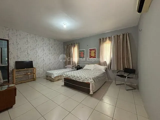 Sítio com 30000m² 6 quartos e 8 banheiros, à venda, no bairro Zona Rural em Palmeirais