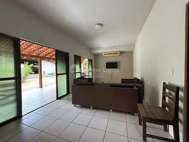 Sítio com 30000m² 6 quartos e 8 banheiros, à venda, no bairro Zona Rural em Palmeirais