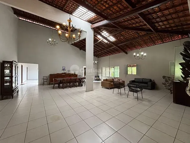 Sítio com 30000m² 6 quartos e 8 banheiros, à venda, no bairro Zona Rural em Palmeirais