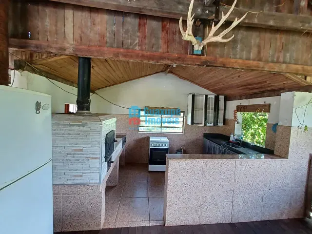 Sítio com 37905m² 4 quartos e 4 banheiros, à venda, no bairro - em Caconde