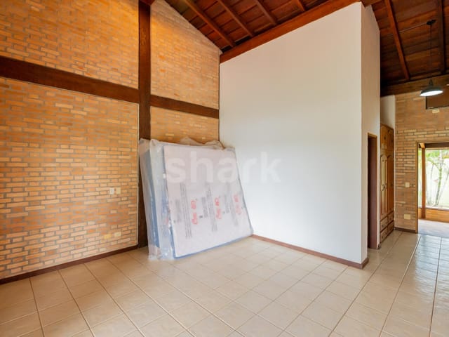 Sítio com 157300m² 5 quartos e 10 banheiros, à venda, no bairro sítio record em Itu