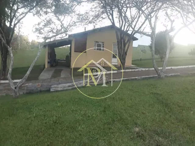 Sítio com 213m², à venda, no bairro Jd Escócia em Araçoiaba da Serra
