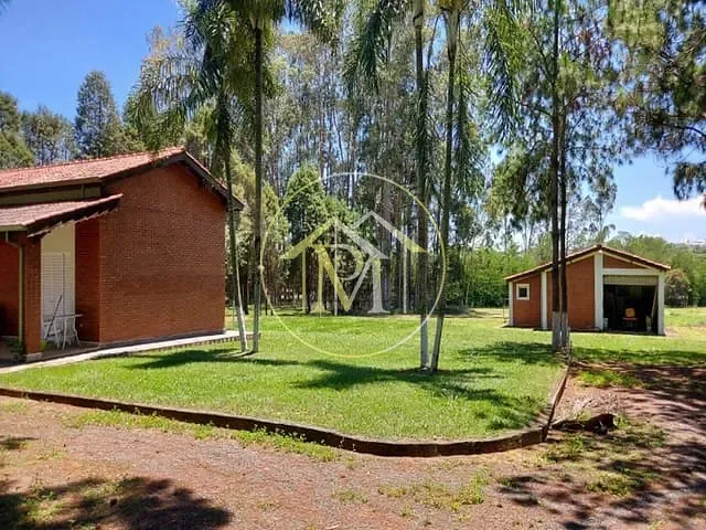 Sítio com 22000m² 3 quartos e 3 banheiros, à venda, no bairro Terras de Santa Rosa em Salto