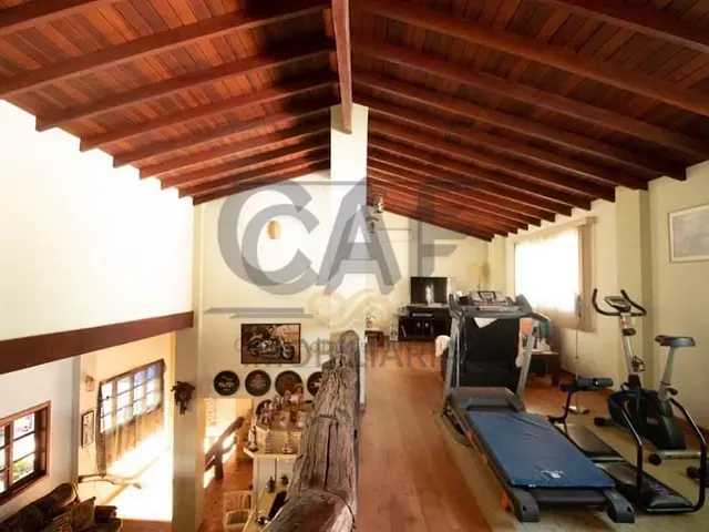 Sítio com 1163m² 3 quartos e 6 banheiros, à venda, no bairro São Pedro em Jaguariúna