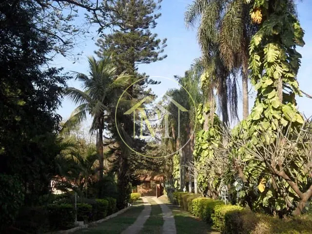 Sítio com 30000m², à venda, no bairro Jd Escócia em Araçoiaba da Serra