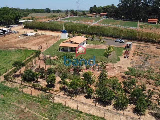 Sítio com 20000m² 4 quartos e 2 banheiros, à venda, no bairro Caiacatinga em Porto Feliz