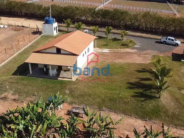 Sítio com 20000m² 4 quartos e 2 banheiros, à venda, no bairro Caiacatinga em Porto Feliz