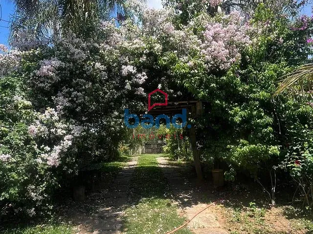 Sítio com 300m² 4 quartos e 2 banheiros, à venda, no bairro Bairro Cruz das Almas em Porto Feliz