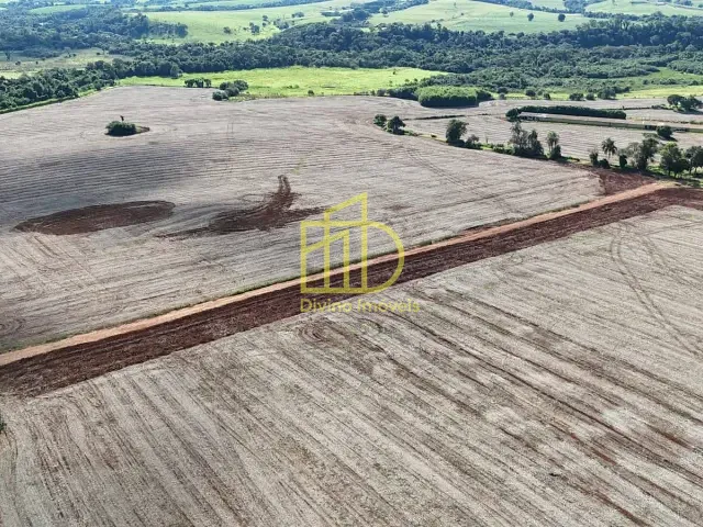 Sítio com 605000m², à venda, no bairro Área Rural de Itapetininga em Itapetininga