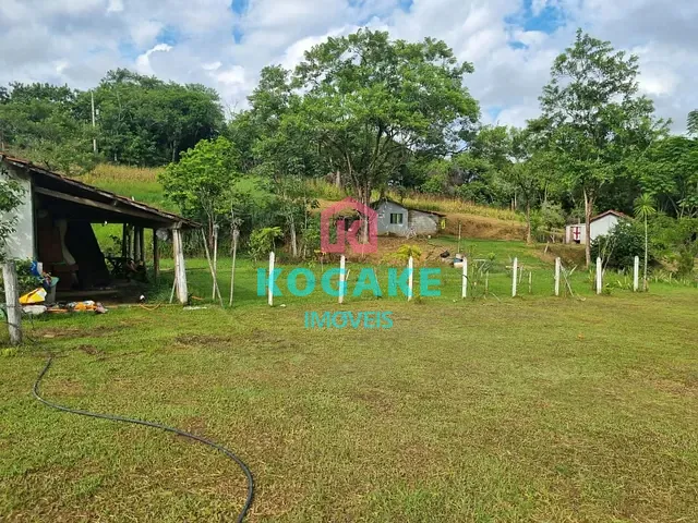 Sítio com 40000m² 4 quartos e 3 banheiros, à venda, no bairro Buquirinha em São José dos Campos