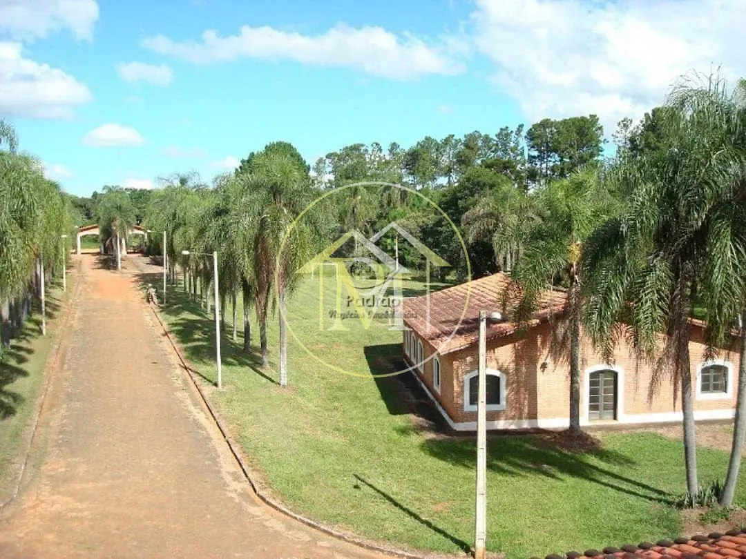Sítio, 42 quartos, 24 hectares - Foto 1
