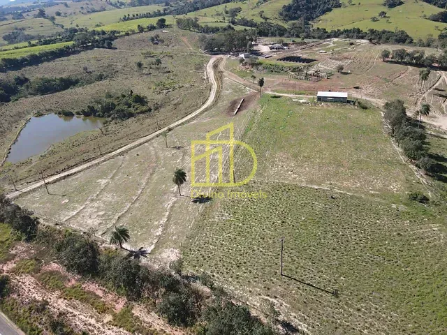 Sítio com 230000m² 3 quartos e 1 banheiro, à venda, no bairro Zona Rural em Corumbataí