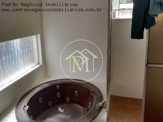 Sítio com 2m² 11 quartos e 6 banheiros, à venda, no bairro Jardim Astro em Sorocaba
