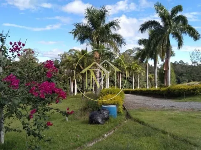 Sítio com 22000m², à venda, no bairro Jd Escócia em Araçoiaba da Serra