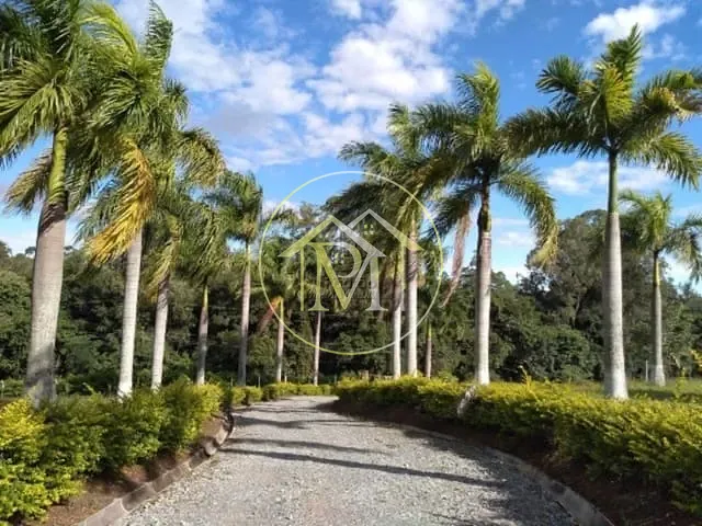 Sítio com 22000m², à venda, no bairro Jd Escócia em Araçoiaba da Serra