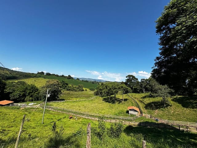 Foto do Sítio - Sítio com 3 dormitórios à venda, 53495 m² por R$ 470.000 - Turvolândia/Minas Gerais | H. DE PAIVA MAGALHAES & F.DE PAIVA MAGALHAES LTDA