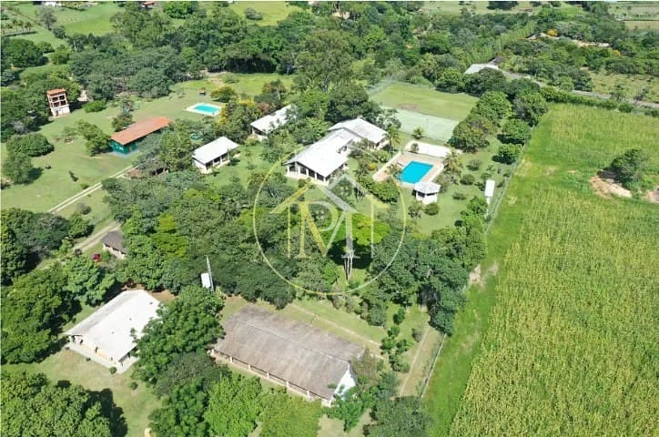 Chácara à venda com 5 quartos, 800m² - Foto 10
