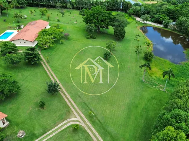 Sítio com 24000m² 3 quartos e 2 banheiros, à venda, no bairro Área Rural de Porto Feliz em Porto Feliz