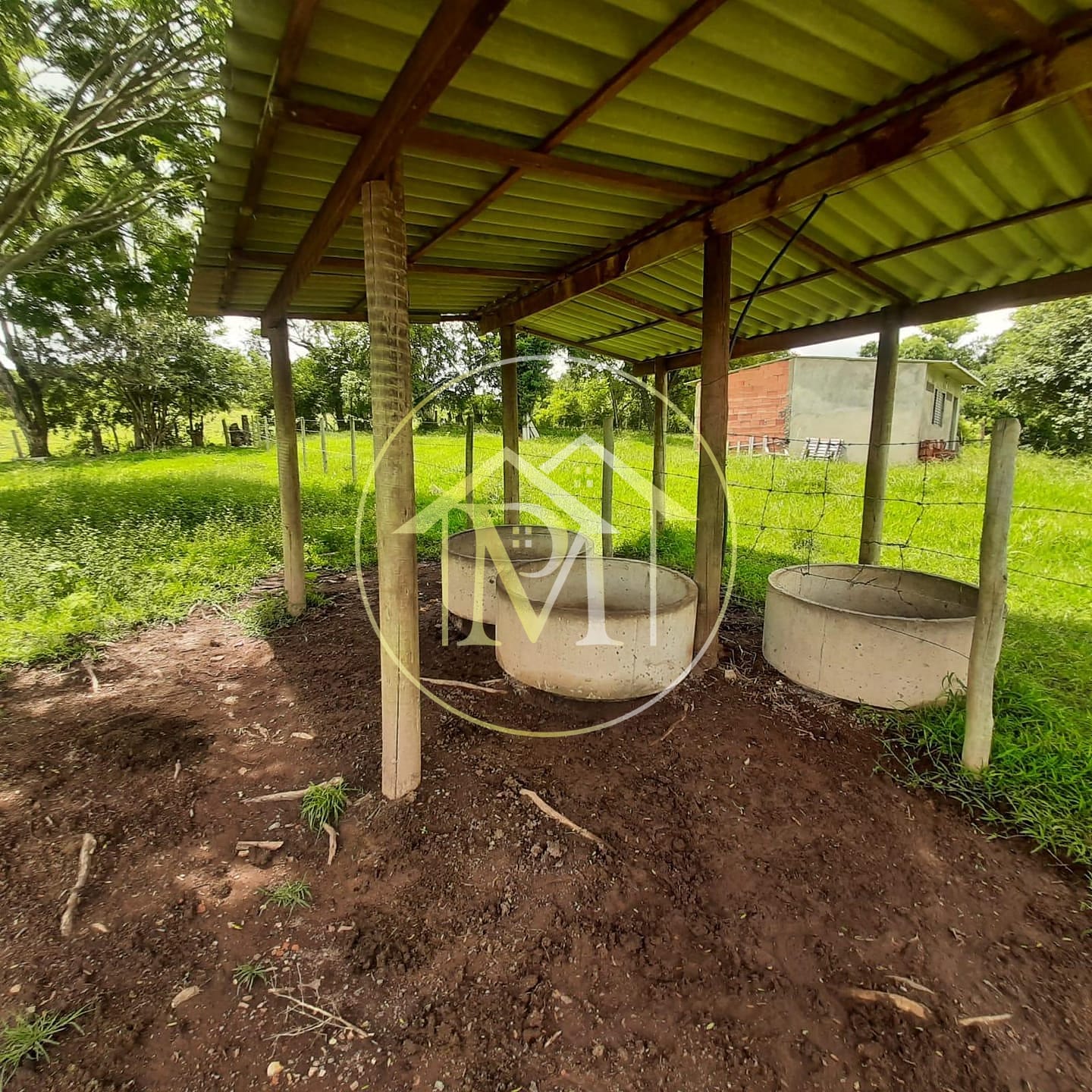 Sítio à venda com 2 quartos, 10m² - Foto 20