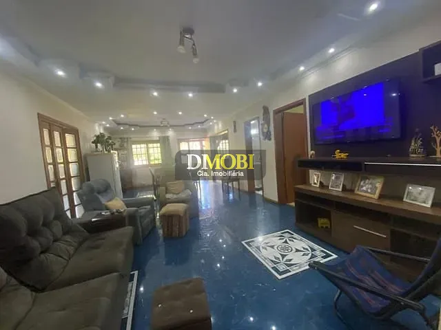 Sítio com 6300m² 5 quartos e 2 banheiros, à venda, no bairro Neópolis em Gravataí